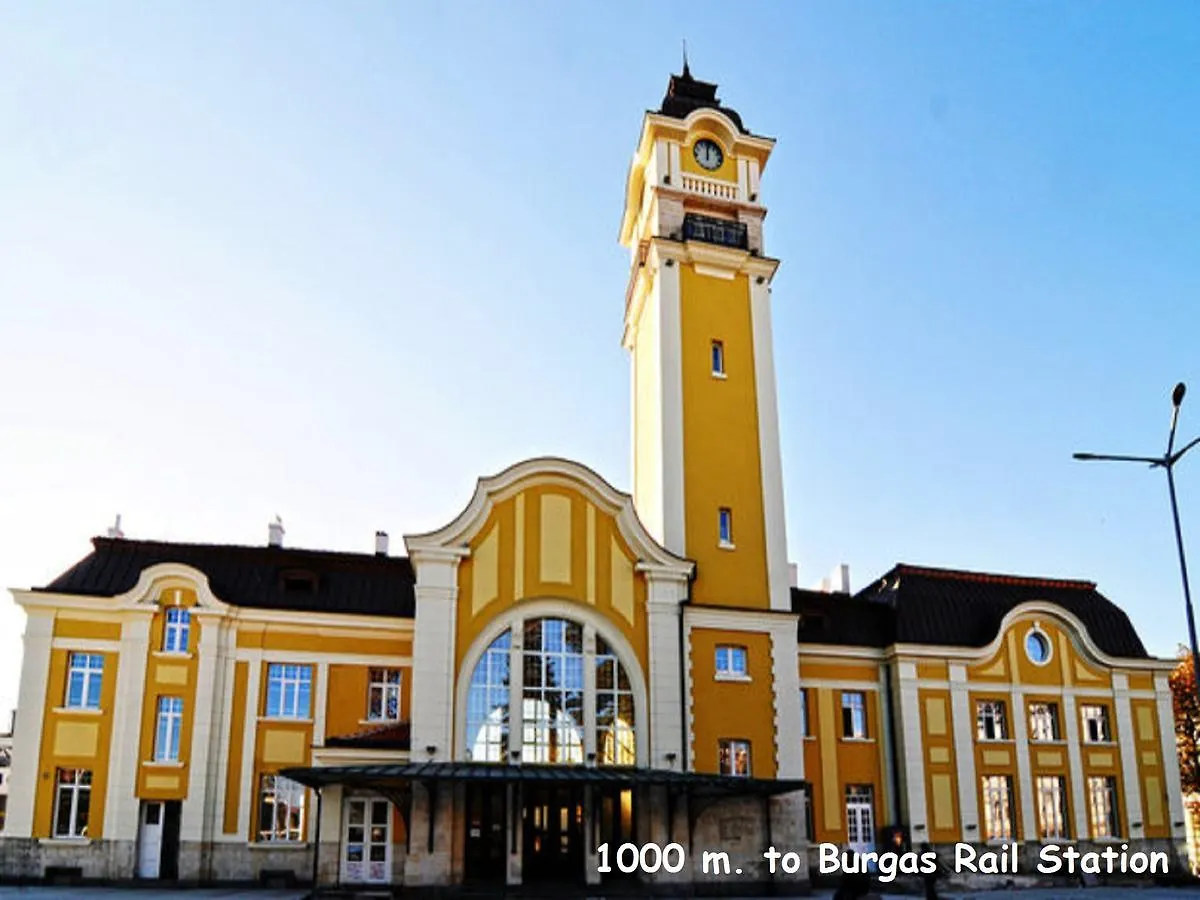 4U Apartment - Gurko Burgas 0*,  Bulgarie